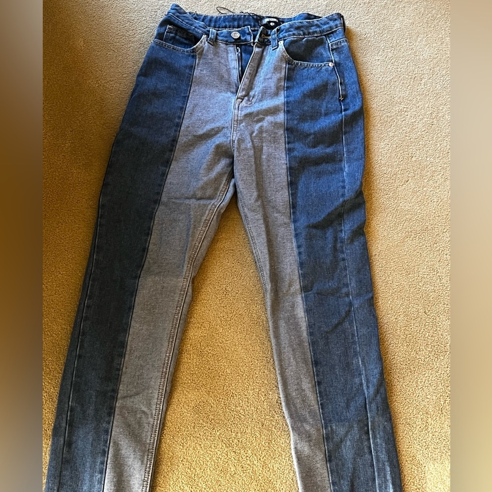 Missguided Split wash jeans
